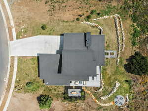 Aerial view of property and surrounding area