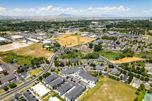 View of property location featuring mountains