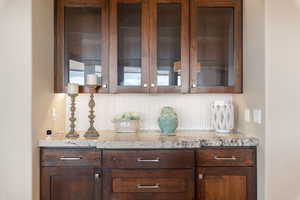 Detailed view of decorative backsplash