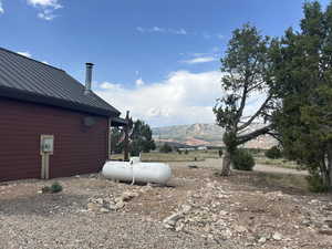 View of yard with a mountain view