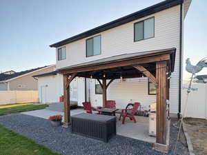View of patio / terrace featuring an outdoor hangout area
