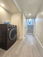 Laundry Washer/Dryer Combo Included