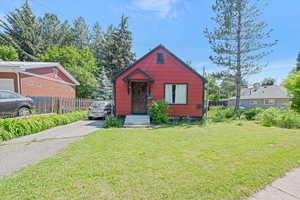 Bungalow-style home