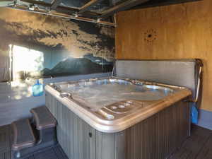 Misc room featuring a jacuzzi