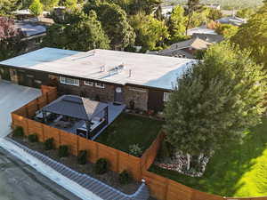 Aerial view of property and surrounding area