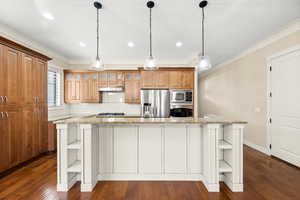 New photo w/o staging.  Open and large area