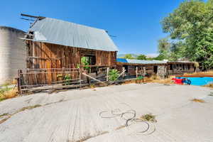 View of outdoor structure with an exterior structure