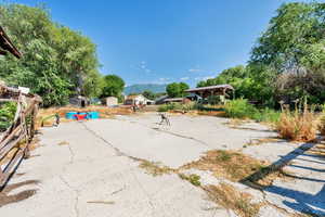 View of patio / terrace featuring a mountain view