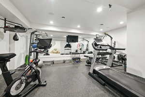 Gym with recessed lighting