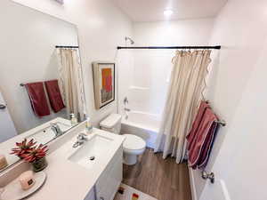 upstairs full bathroom