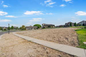 View of yard featuring a residential view