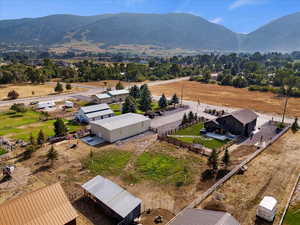 Aerial view of sparsely populated area featuring mountains