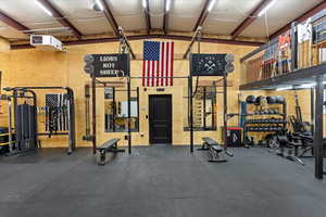 Workout area with a heating unit