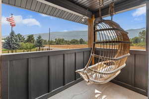 Balcony featuring a mountain view