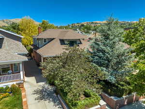View from above of property featuring mountains