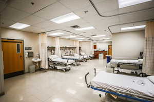 Miscellaneous room featuring a drop ceiling