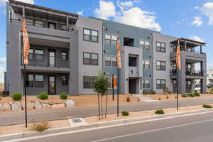 View of apartment building / complex