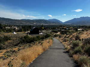 Easement road access to Lot 6