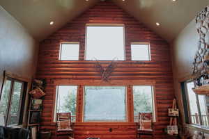 Detailed view of rustic walls