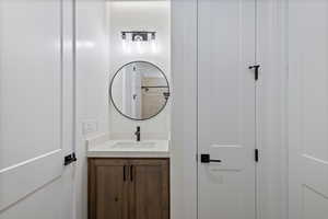 Full bathroom for the guest bedroom with a closet