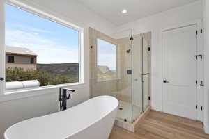 Separate tub/shower in primary bathroom