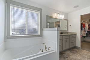 Vanity & Jetted Tub