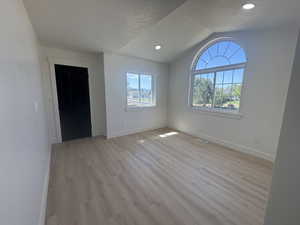 Flex Rm off front entry