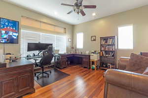 This was a formal dining room, converted to office.  Can easily be converted back.