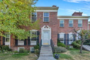 Colonial home in east Provo