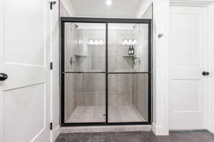 Upgraded shower with 2 shower heads