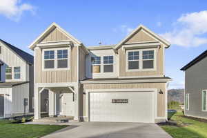 Photos are of a previously built Magnolia floor plan. Finishes and features will vary in the home currently under construction.