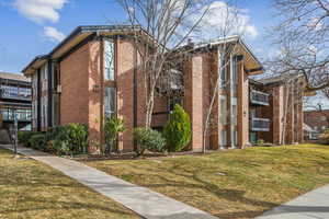 View of apartment building / complex