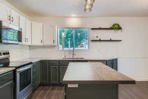 Gourmet butcher block island
