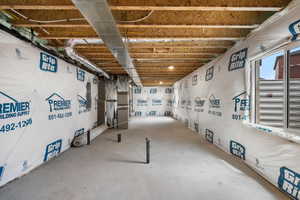 Below grade area with heating unit