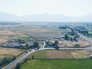 Aerial view of sparsely populated area with mountains