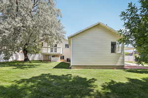 View of side of home