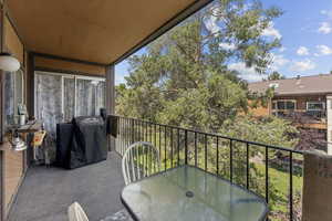 Balcony featuring grilling area