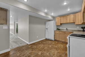 Basement full kitchen off family room