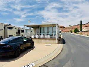 View of manufactured / mobile home
