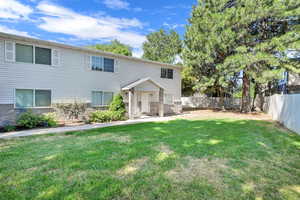 View of front of townhouse