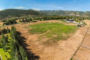 Aerial view of sparsely populated area with mountains