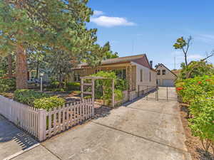 2558 E 3020 South