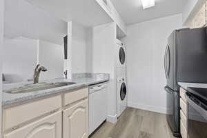 Washer, Dryer, Dishwasher, Large Sink with Disposal