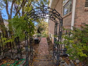 View of home's community