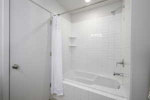 A fresh, clean space your guests will love-bright, bright, and beautifully simple.