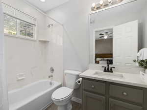 Full ensuite bathroom attached to 2nd primary bedroom.