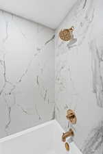 Full bath with shower / washtub combination