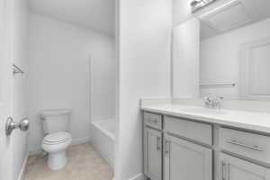 Full bath with vanity and shower / tub combination