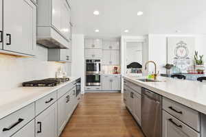 Double ovens and plenty of prep counter space.