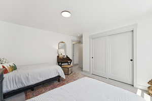 Second level - bedroom #2 - angle 2.